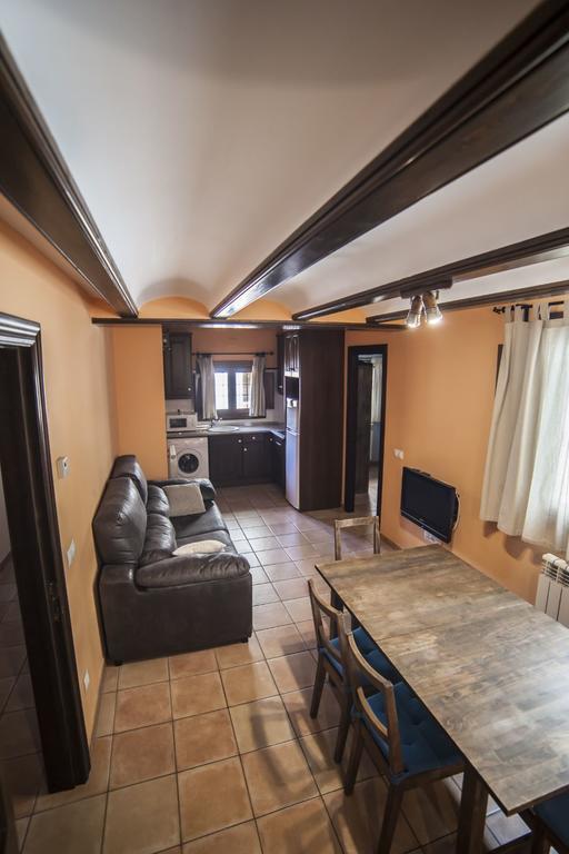 Apartamentos Cine Capicol Albarracín エクステリア 写真