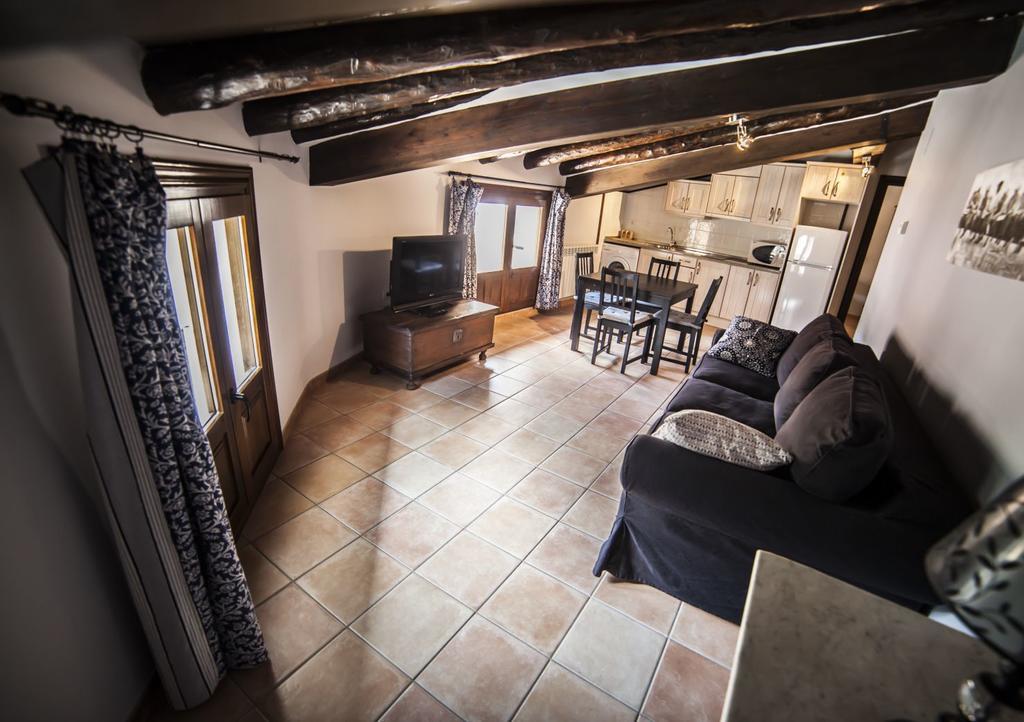 Apartamentos Cine Capicol Albarracín エクステリア 写真